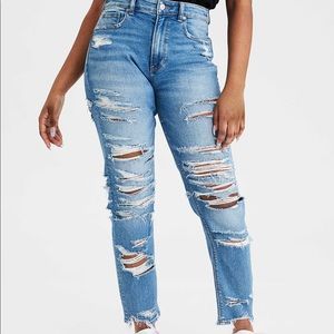 American Eagle Ripped Mom Jean